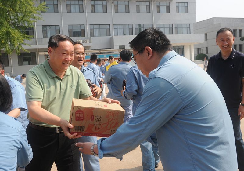 集团领导到濮阳园区慰问